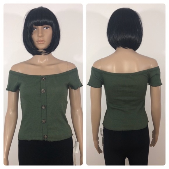LAST ONE AVAILABLE - New Sexy Off The Shoulder Faux Button Down Top Size Small - Picture 1 of 12
